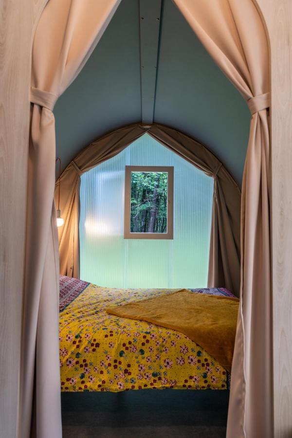 Camping Bois de St Hilaire Chalandray Extérieur photo