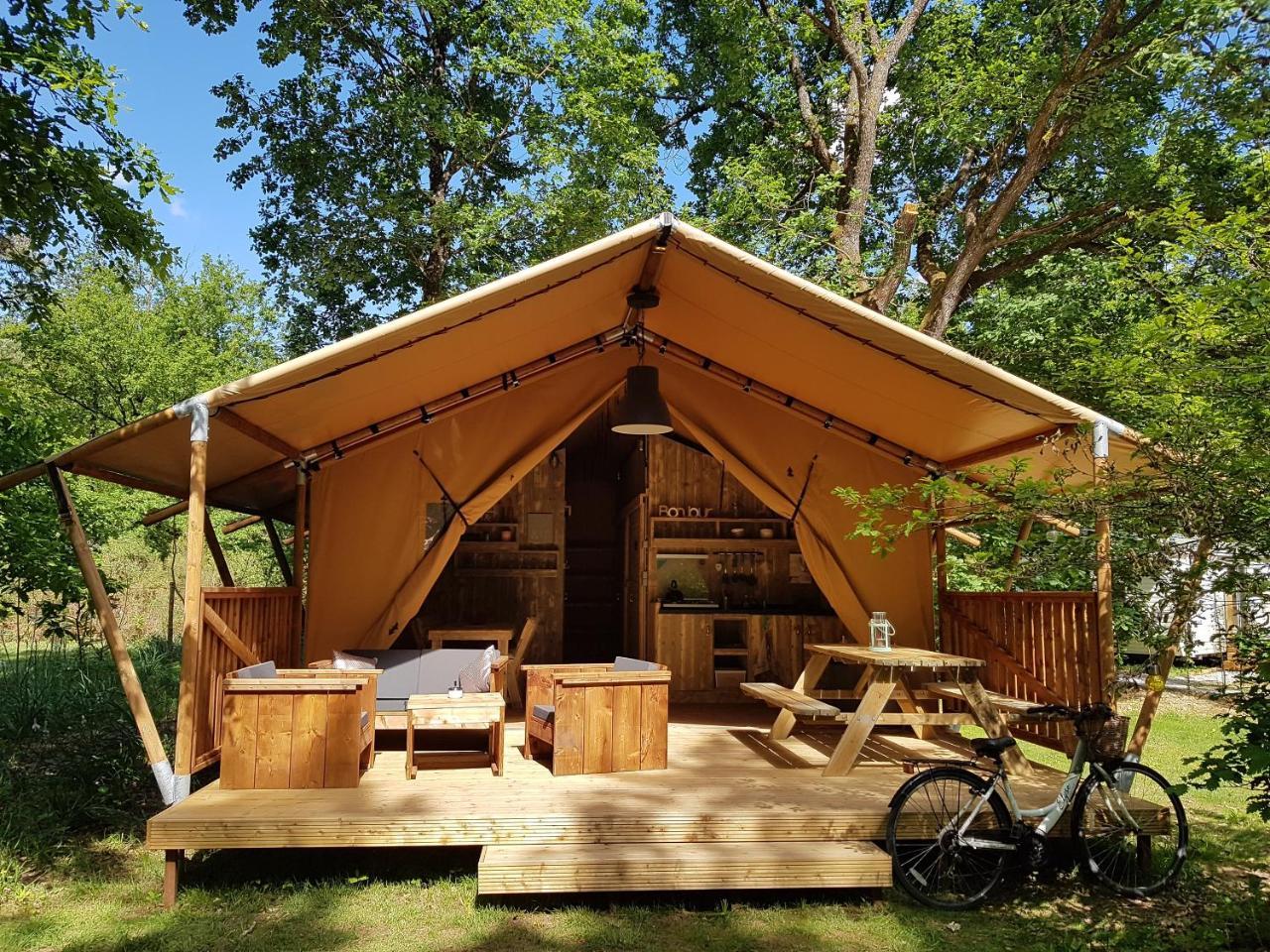Camping Bois de St Hilaire Chalandray Extérieur photo