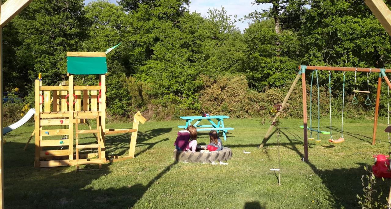 Camping Bois de St Hilaire Chalandray Extérieur photo