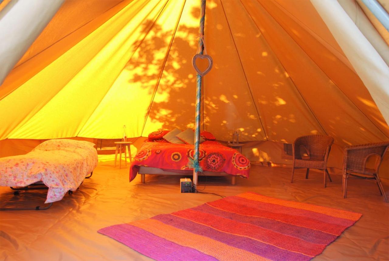 Camping Bois de St Hilaire Chalandray Extérieur photo