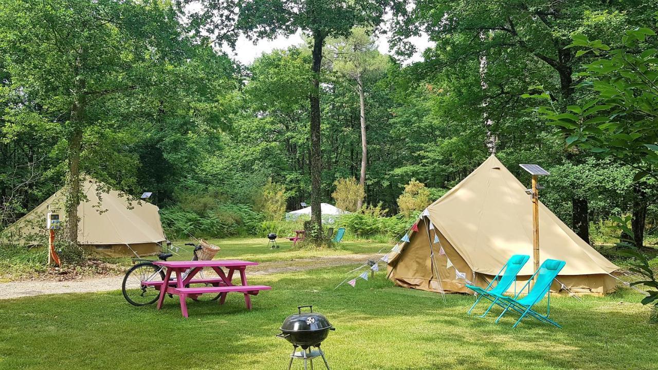 Camping Bois de St Hilaire Chalandray Extérieur photo